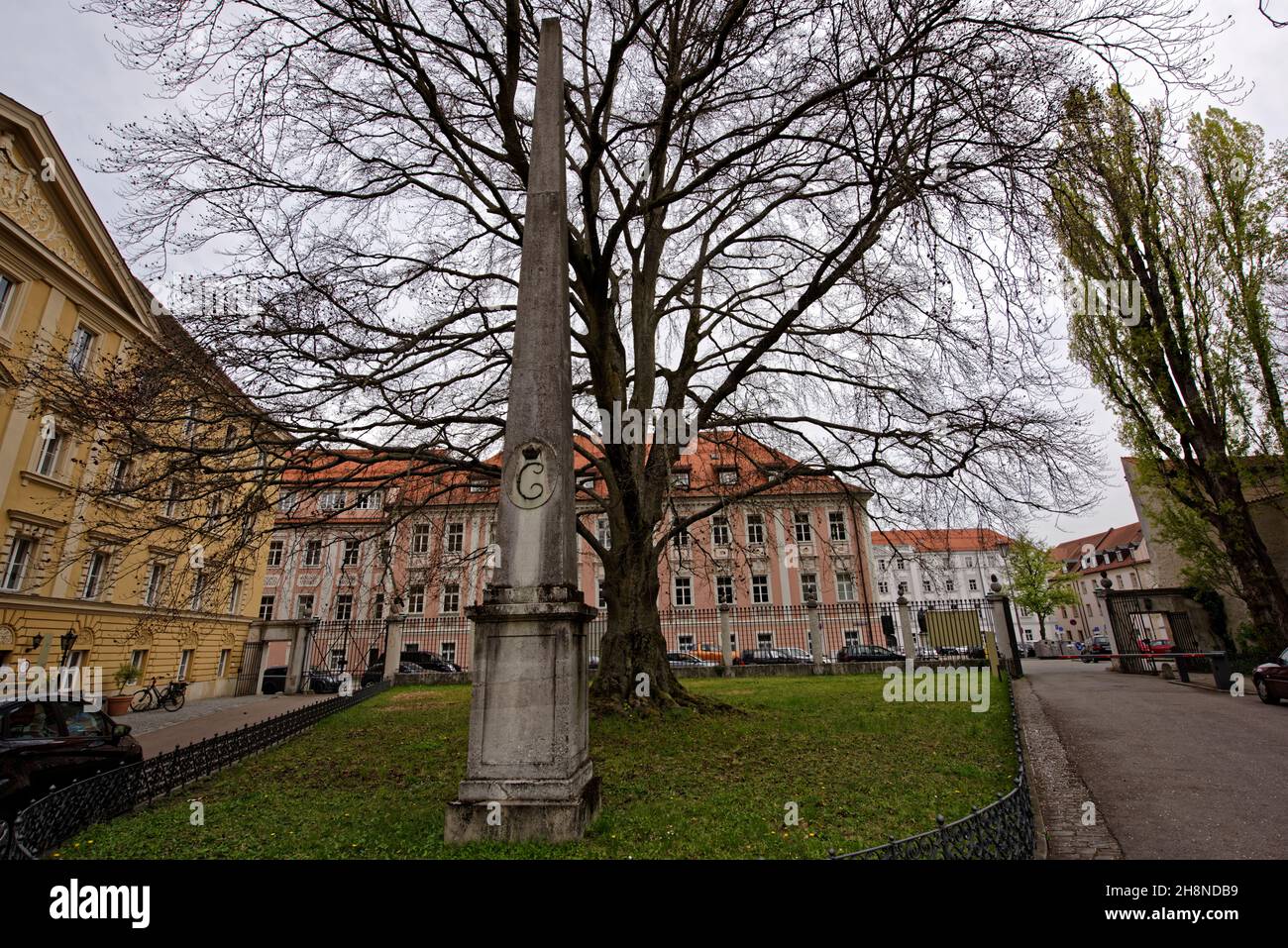 Benediktinerkloster.Fürstliches Schloss Thurn und Taxis in Regensburg,kreisfreie Stadt in Ostbayern. Stock Photo