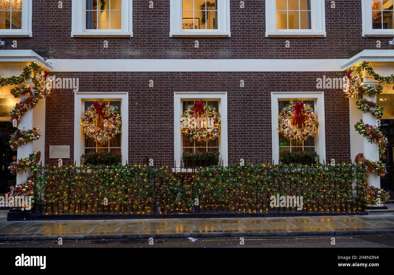Arts club mayfair exterior hi res stock photography and images alamy