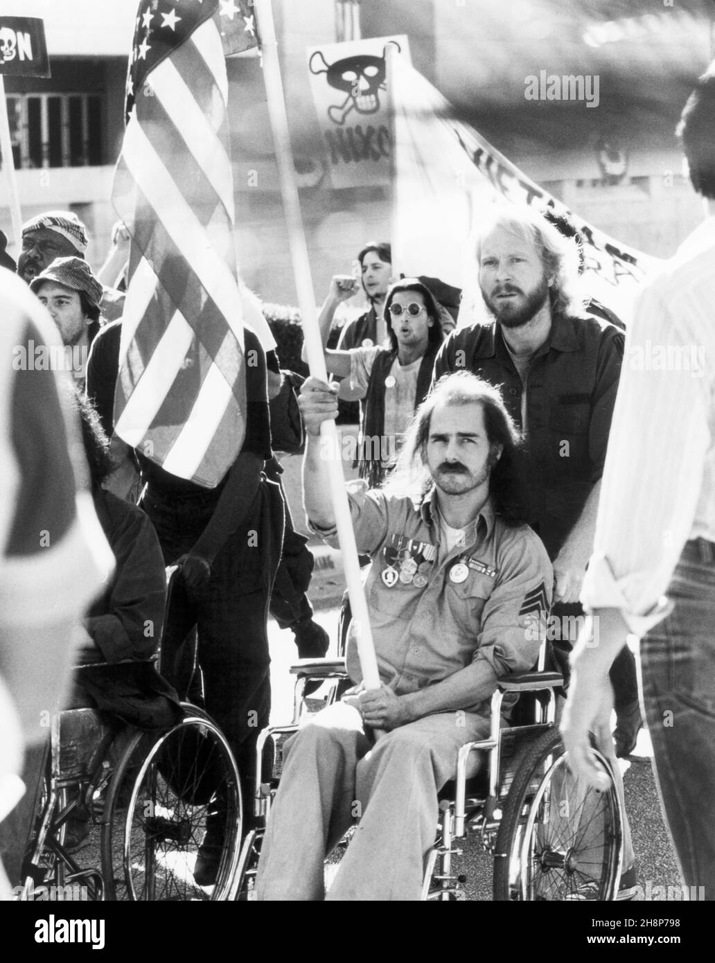 born of the fourth of july tom cruise in wheelchair