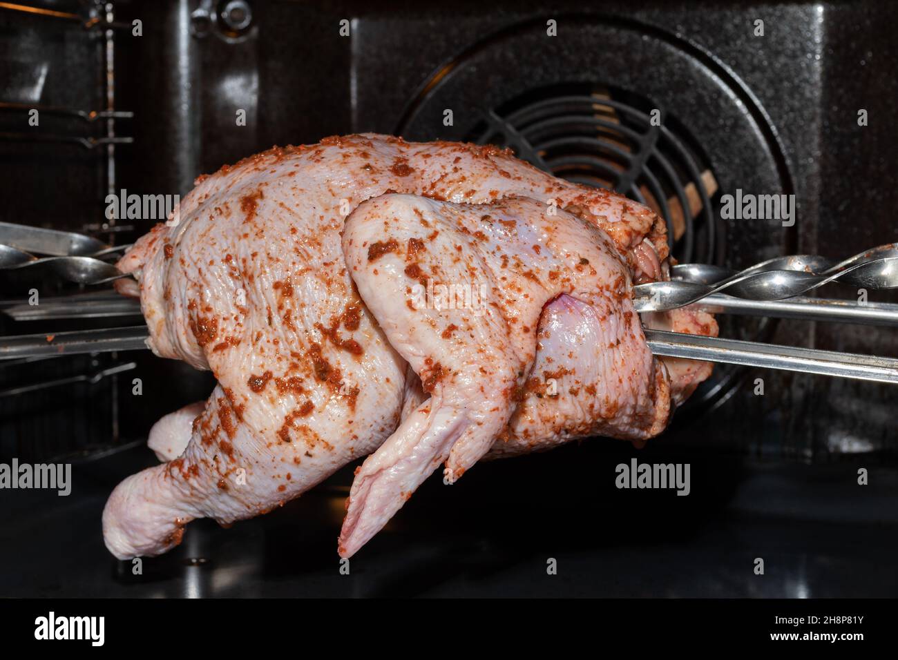 Broiler pan hi-res stock photography and images - Alamy