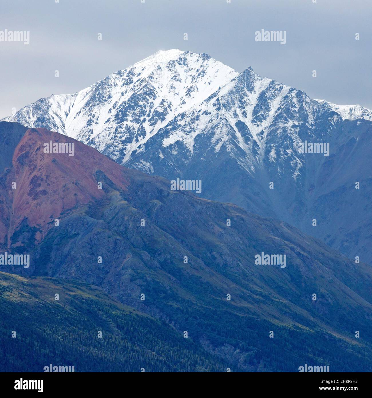 Mountains in Kluane National Park and Reserve in the Yukon, Canada. The parkland covers an expanse of more than 22,000 square kilometres. Stock Photo