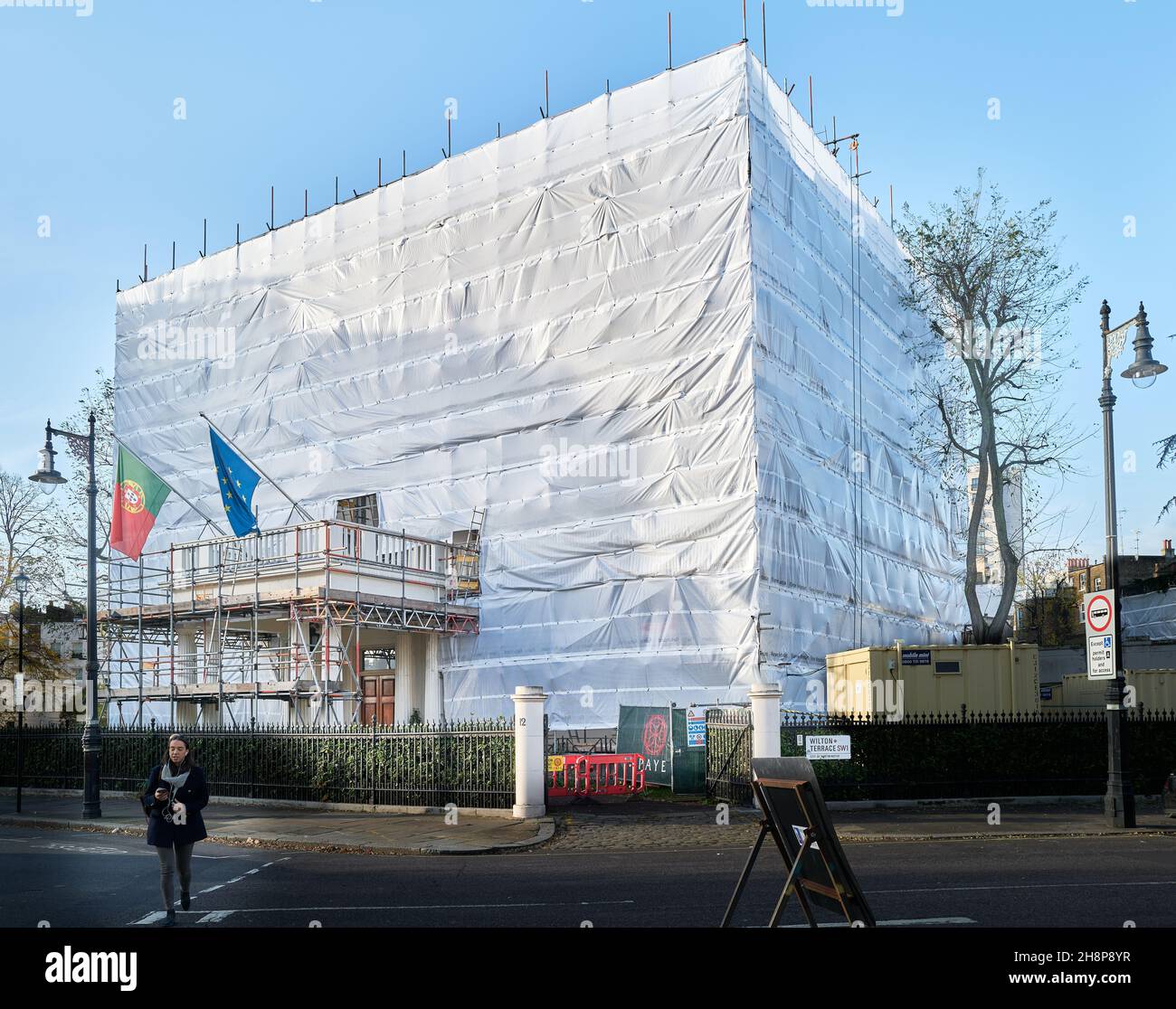 The shrouded portuguese embassy building on Belgrave Square, London, England, November 2021. Stock Photo