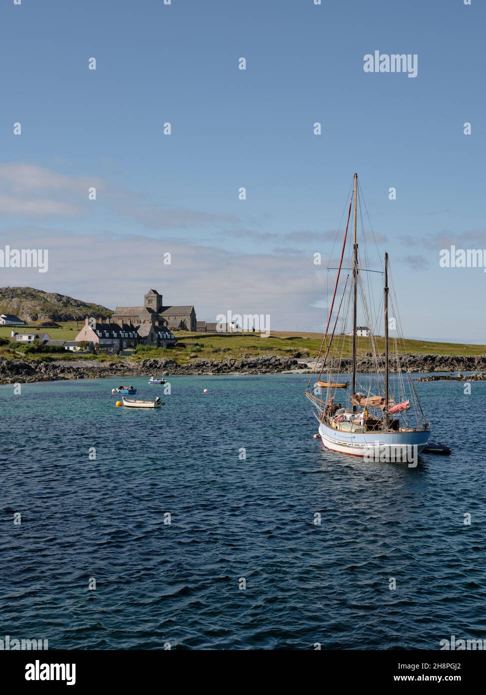 Iona sailing holidays hires stock photography and images Alamy