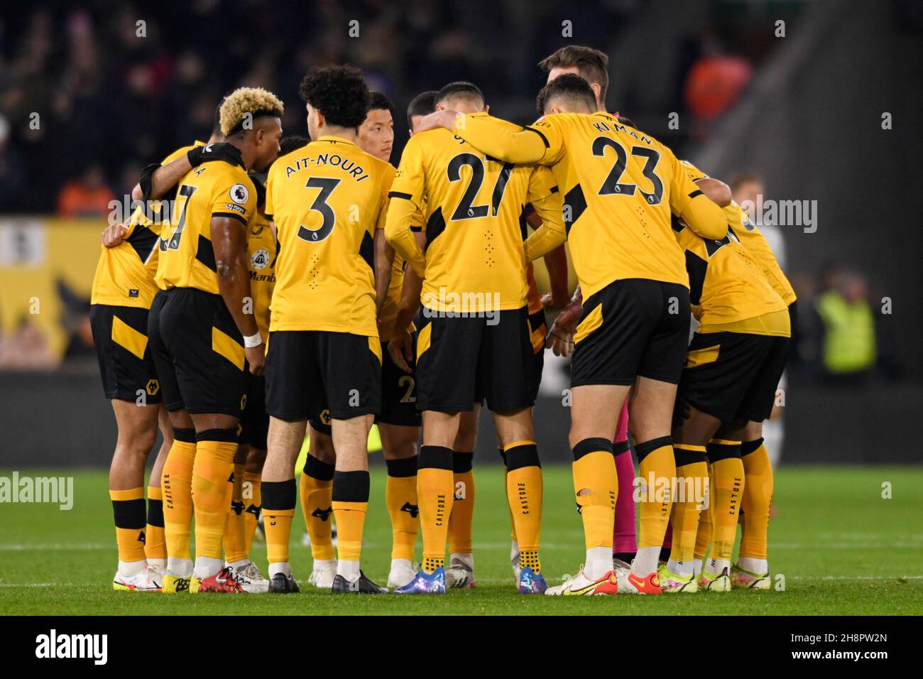 Wolverhampton, UK. 01st Dec, 2021. The Wolverhampton Wanderers players form a huddle before the game in Wolverhampton, United Kingdom on 12/1/2021. (Photo by Simon Whitehead/News Images/Sipa USA) Credit: Sipa USA/Alamy Live News Stock Photo