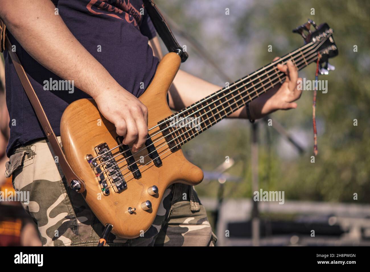 Hand detail while playing acoustic bass Stock Photo Alamy