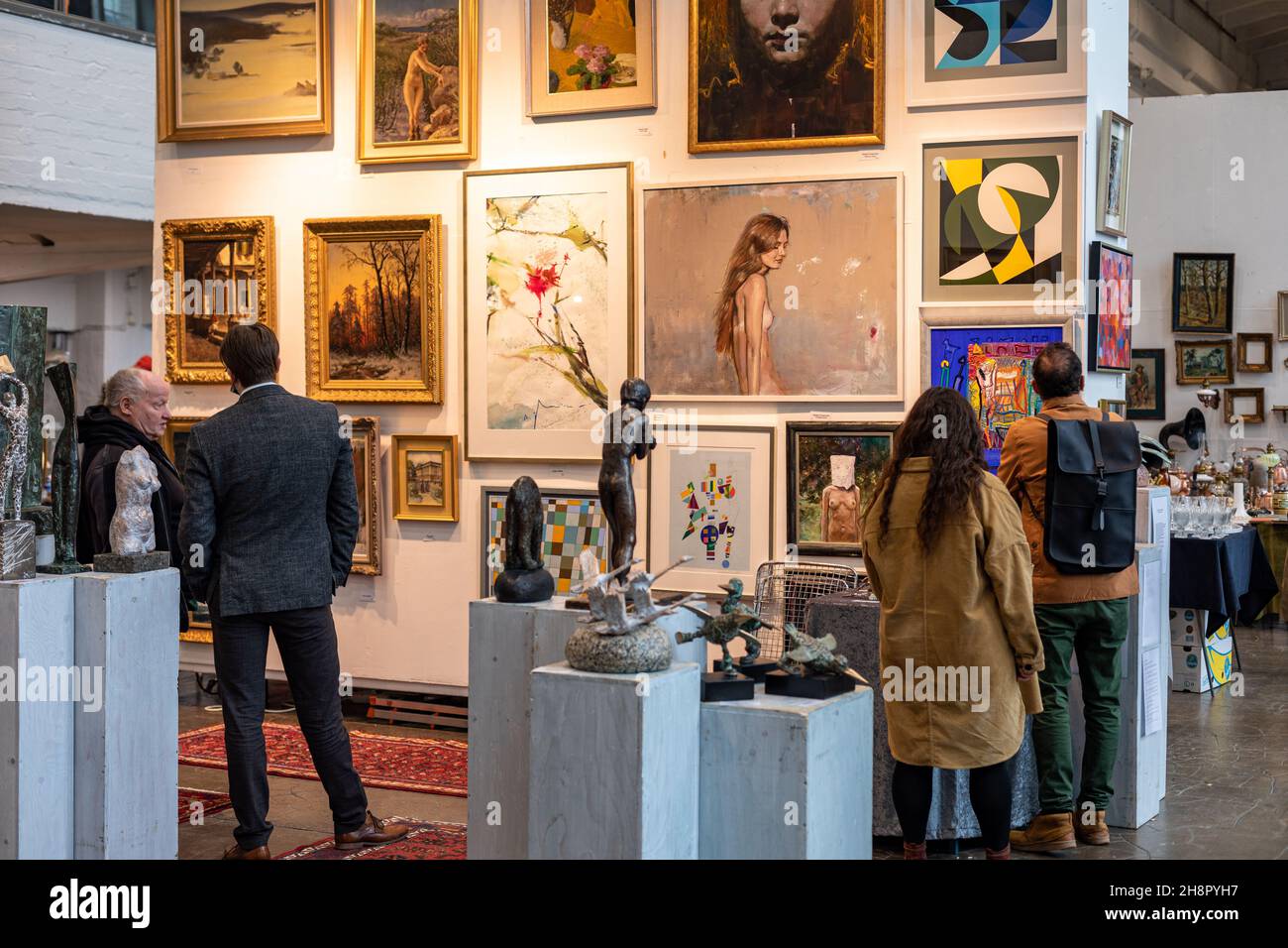 Paintings and sculptures for sale at Retro & Vintage Design Expo in