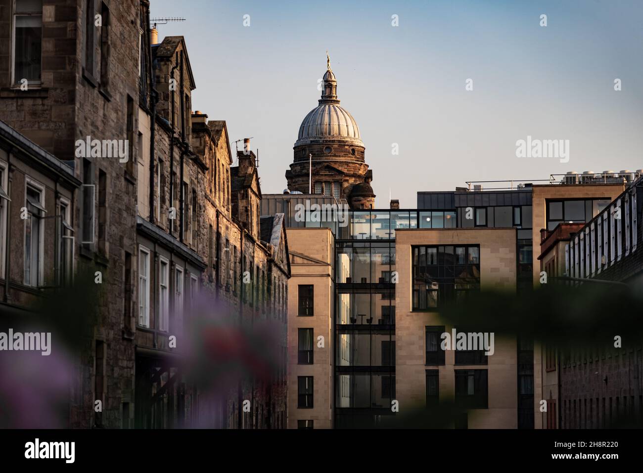 Buildings in the city of Edinburgh Stock Photo