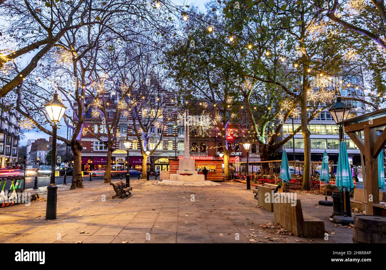 Sloane Square At Christmas Nightime London UK Stock Photo