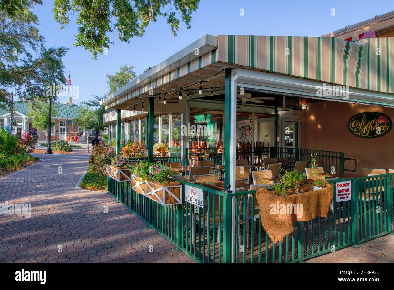 Cafe in downtown Dunedin, Florida Stock Photo Alamy
