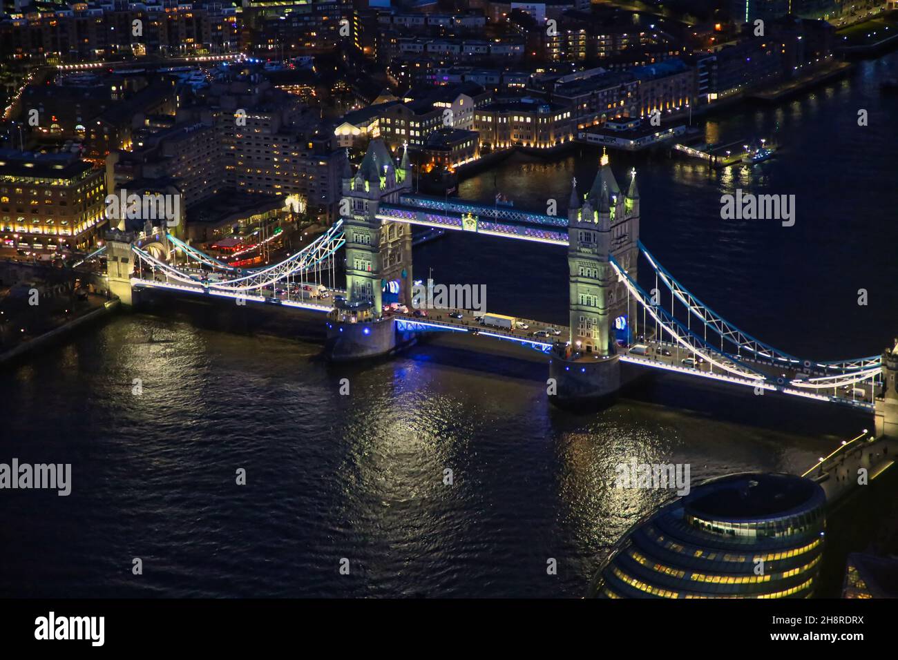 Aerial london night hi-res stock photography and images - Alamy