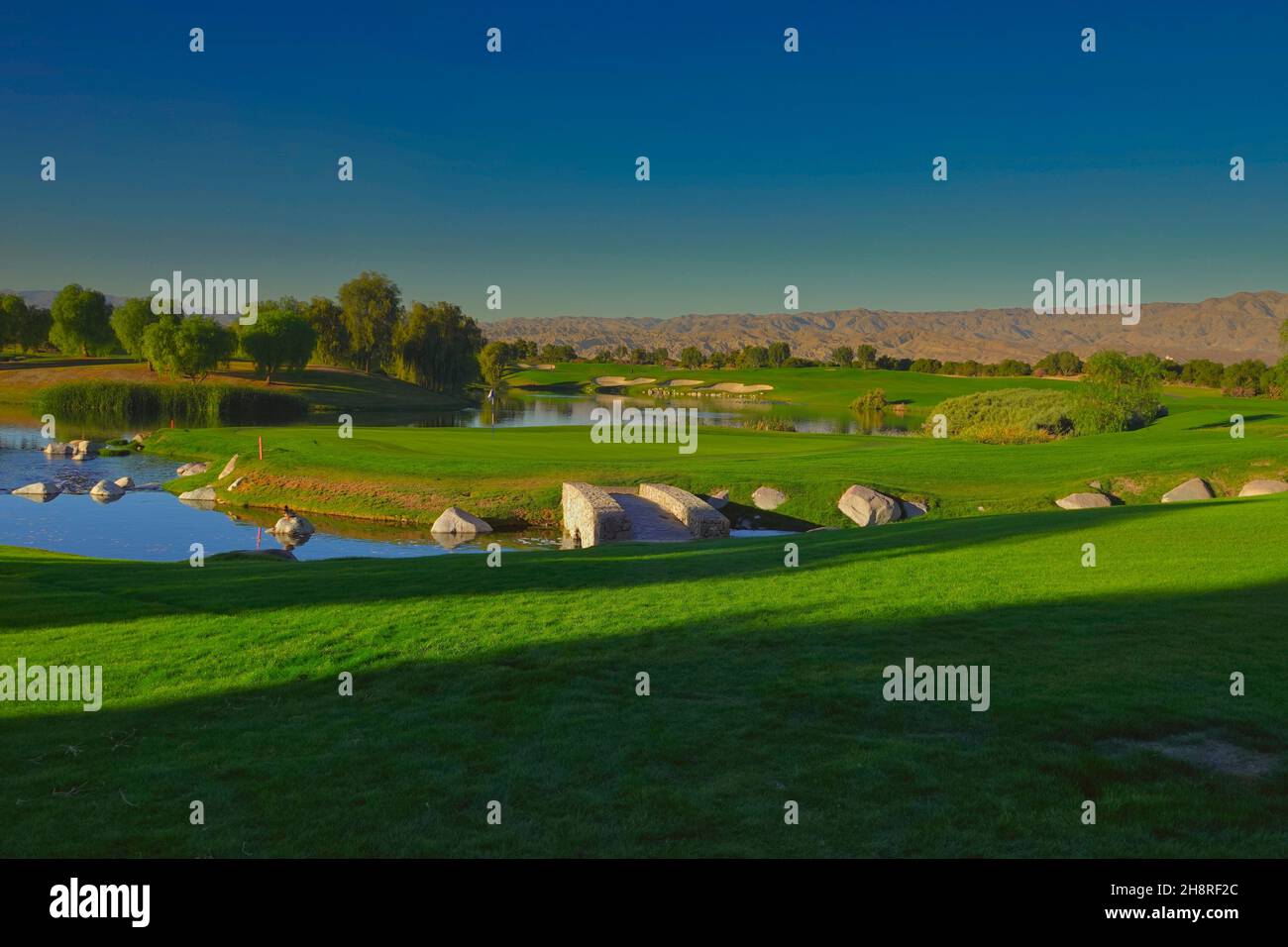 Desert golf classic hires stock photography and images Alamy