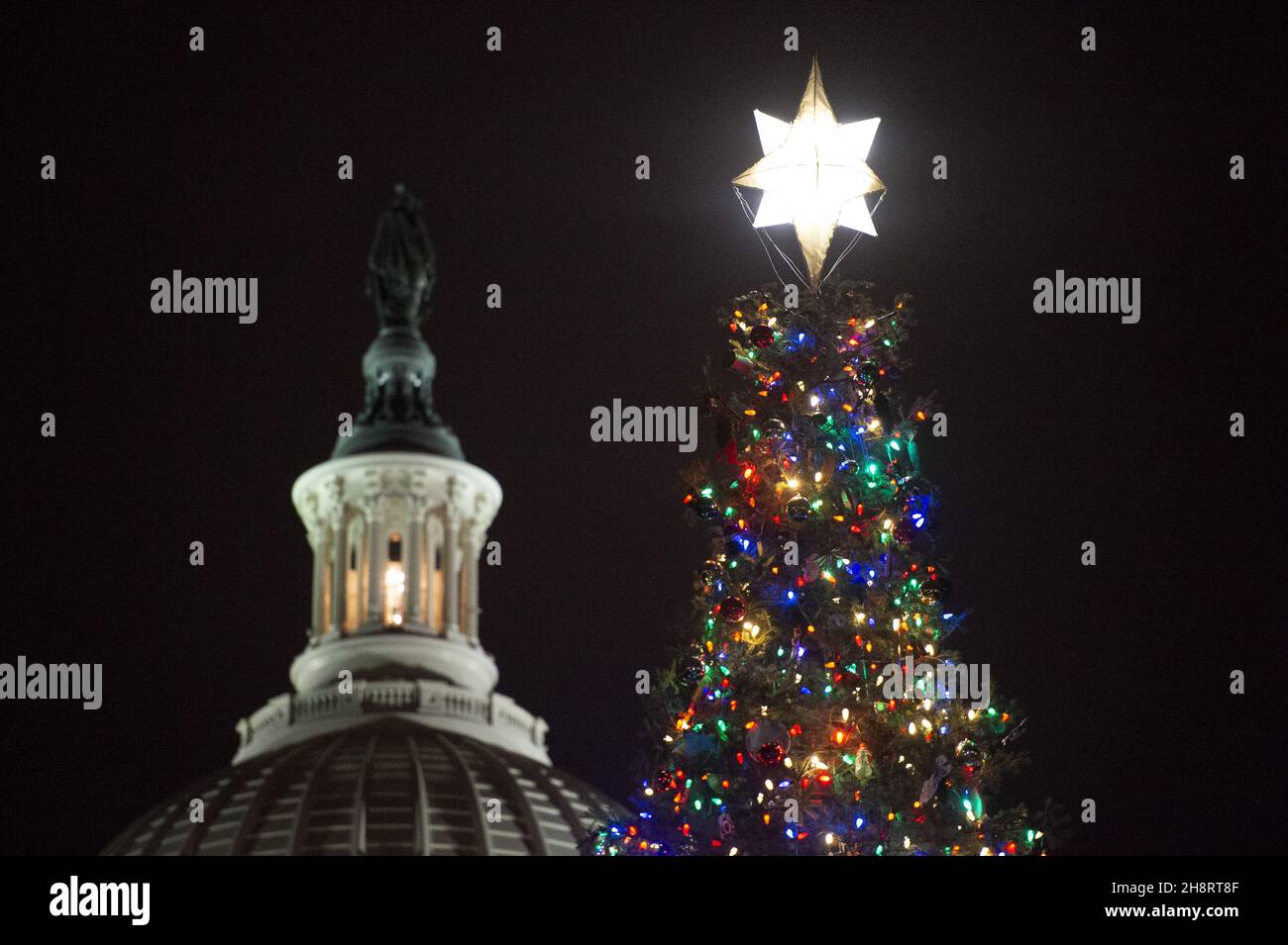 Washington, United States. 01st Dec, 2021. The U.S. Capitol Christmas