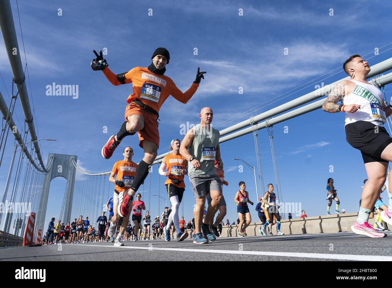 New york city marathon verrazano bridge hires stock photography and