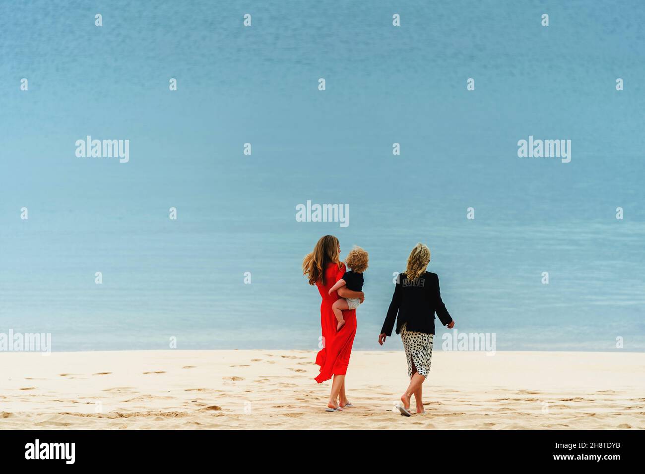 CARBIS BAY, CORNWALL, ENGLAND, UK - 10 June 2021 - First Lady Jill Biden walks the beach after having tea with Carrie Johnson, wife of British Prime M Stock Photo