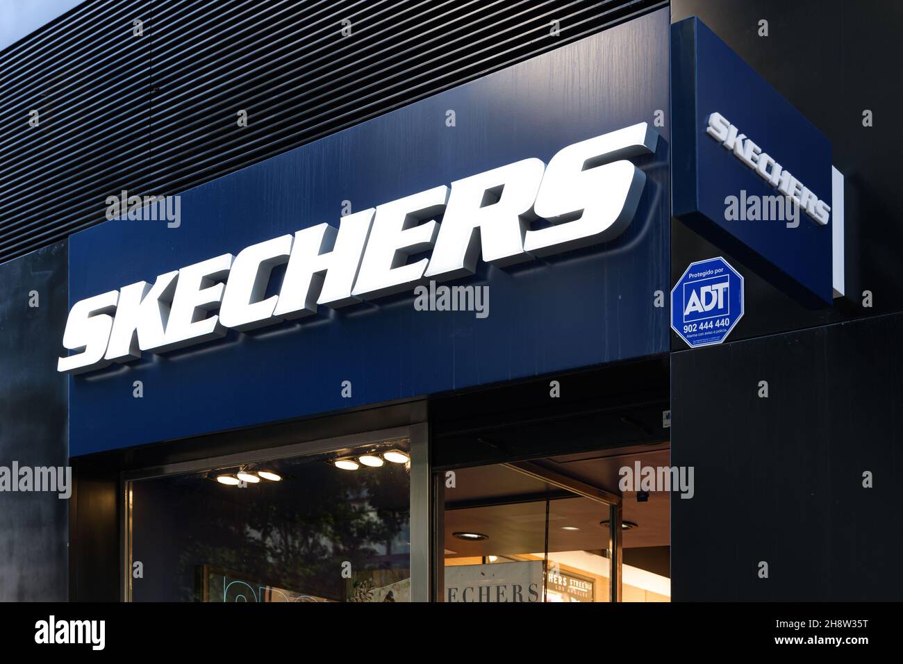 VALENCIA, SPAIN - DECEMBER 01, 2021: Skechers is an American footwear  company Stock Photo - Alamy