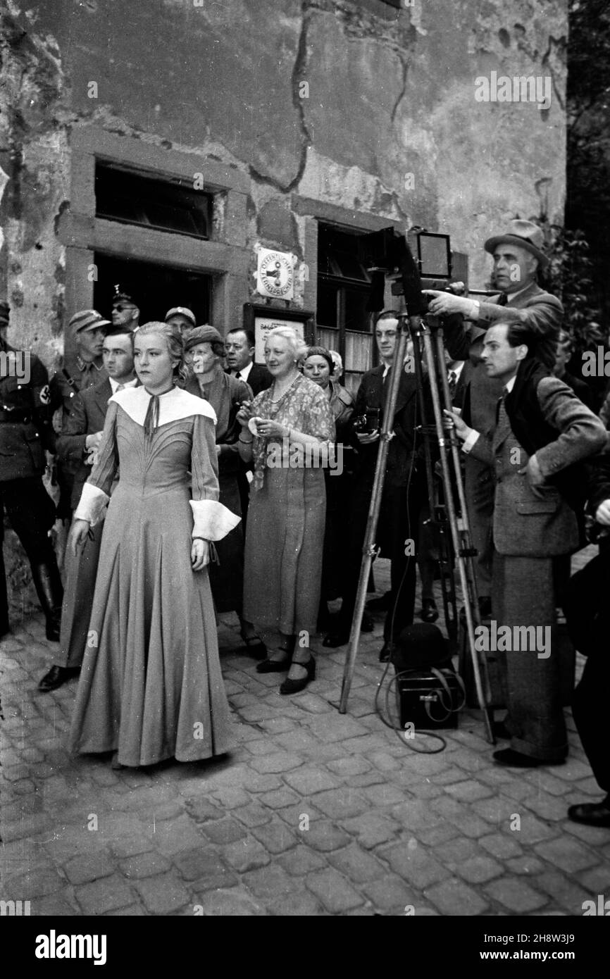 Schauspieler und Belegschaft am Set für Liselotte von der Pfalz, im