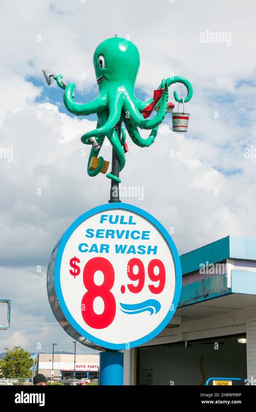 Octopus sign holding bucket and sponge on Route 66 Albuquerque New ...