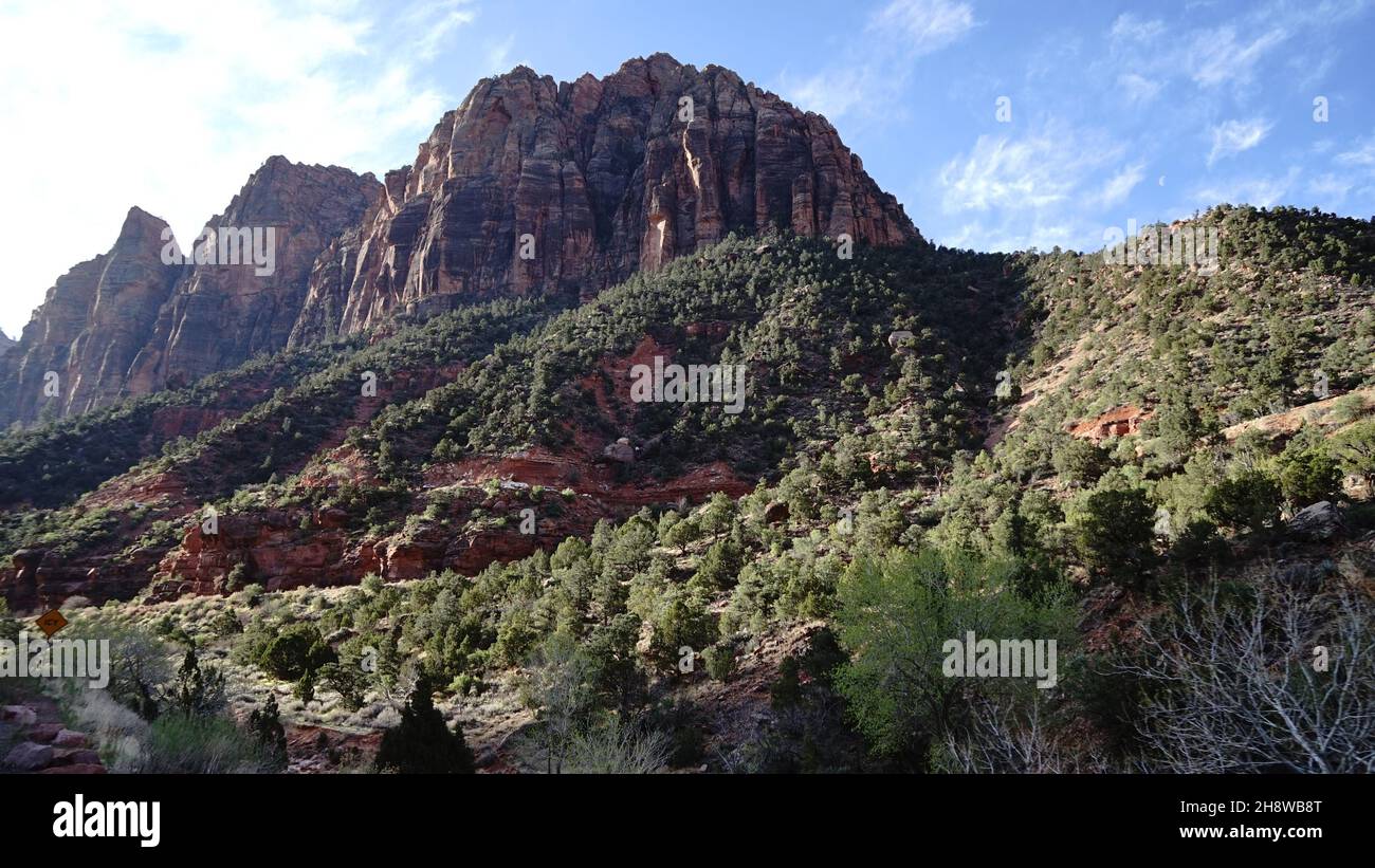 Zion canyons steep red cliffs hi-res stock photography and images - Alamy