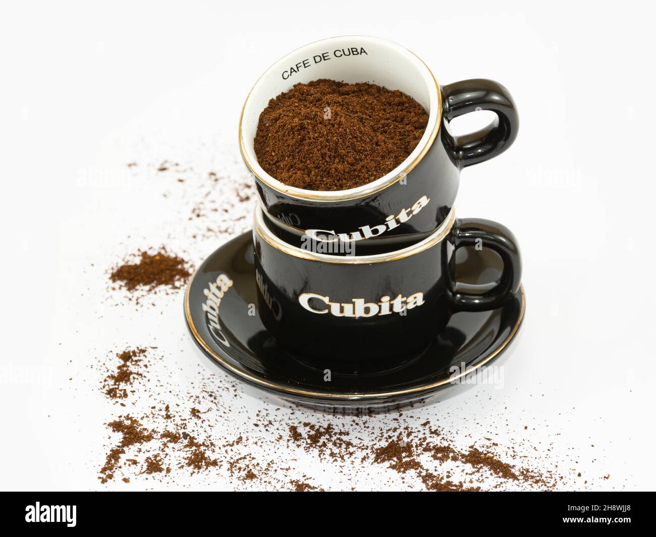 https://c8.alamy.com/comp/2H8WJJ8/matanzas-cuba-oct-22-2021-a-closeup-shot-of-cuban-coffee-in-a-cup-on-a-white-background-2H8WJJ8.jpg