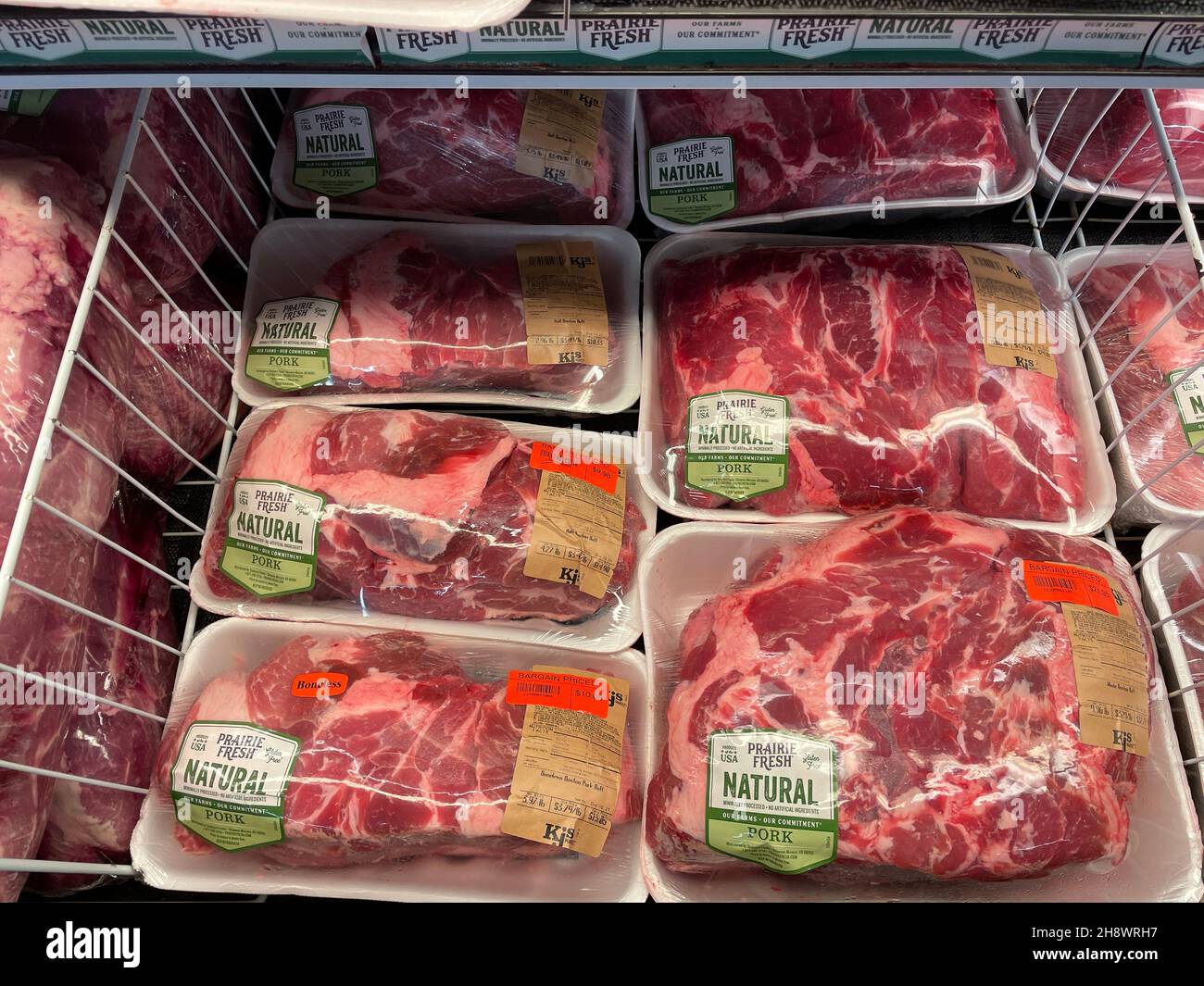 Hephzibah, Ga USA 12 02 21 KJs retail grocery store interior Stock