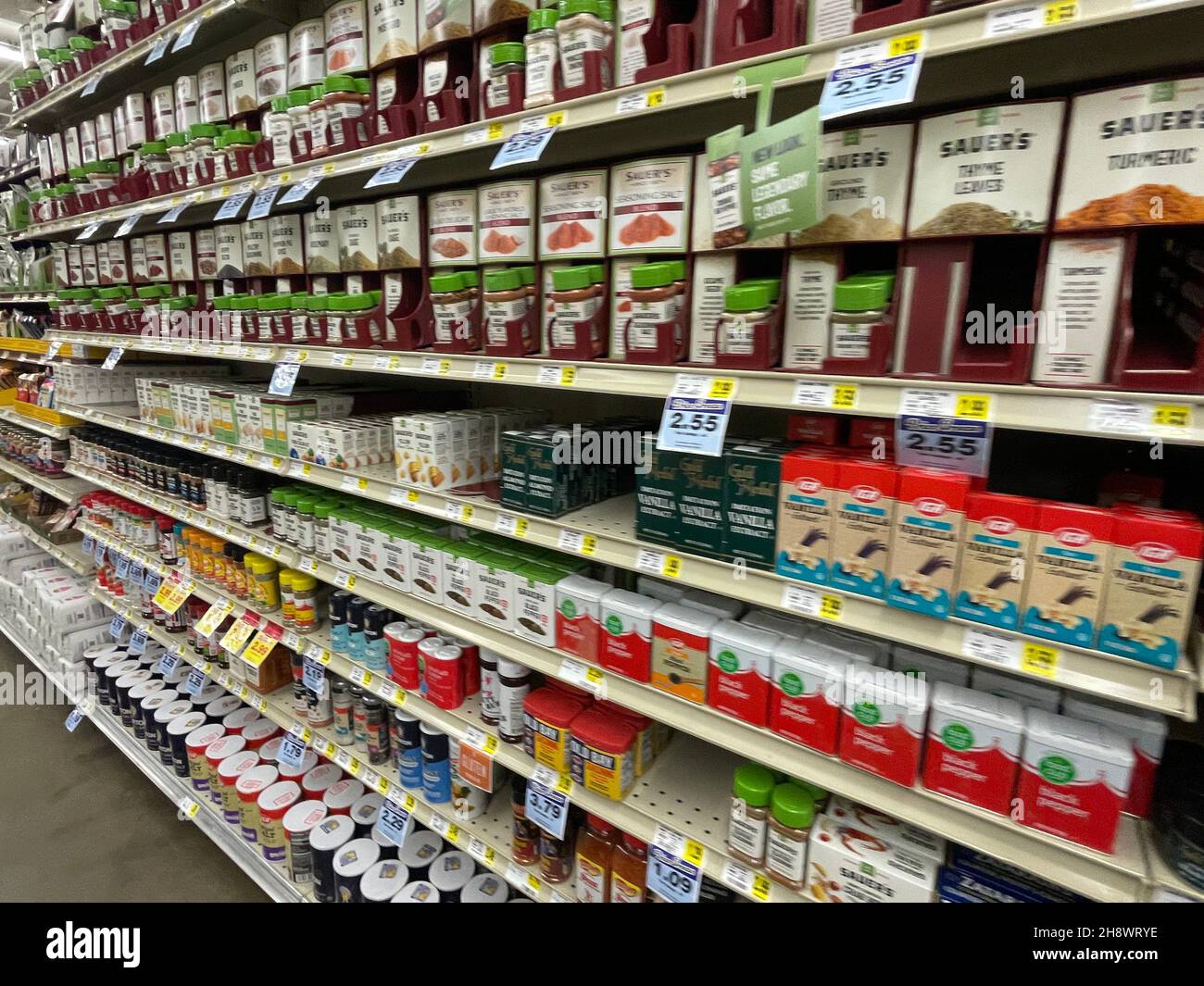 Hephzibah, Ga USA 12 02 21 KJs retail grocery store interior Stock