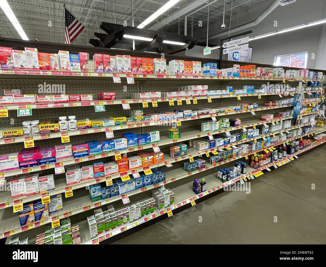 Hephzibah, Ga USA 12 02 21 KJs retail grocery store interior Stock