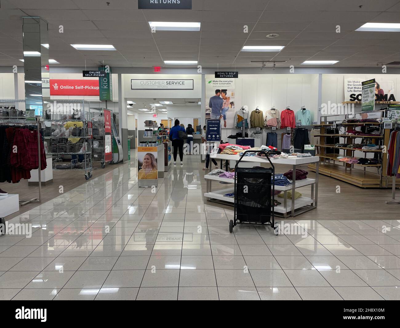 Kohls Store Interior Hi res Stock Photography And Images Alamy Kohls store interior hi res stock photography and images alamy