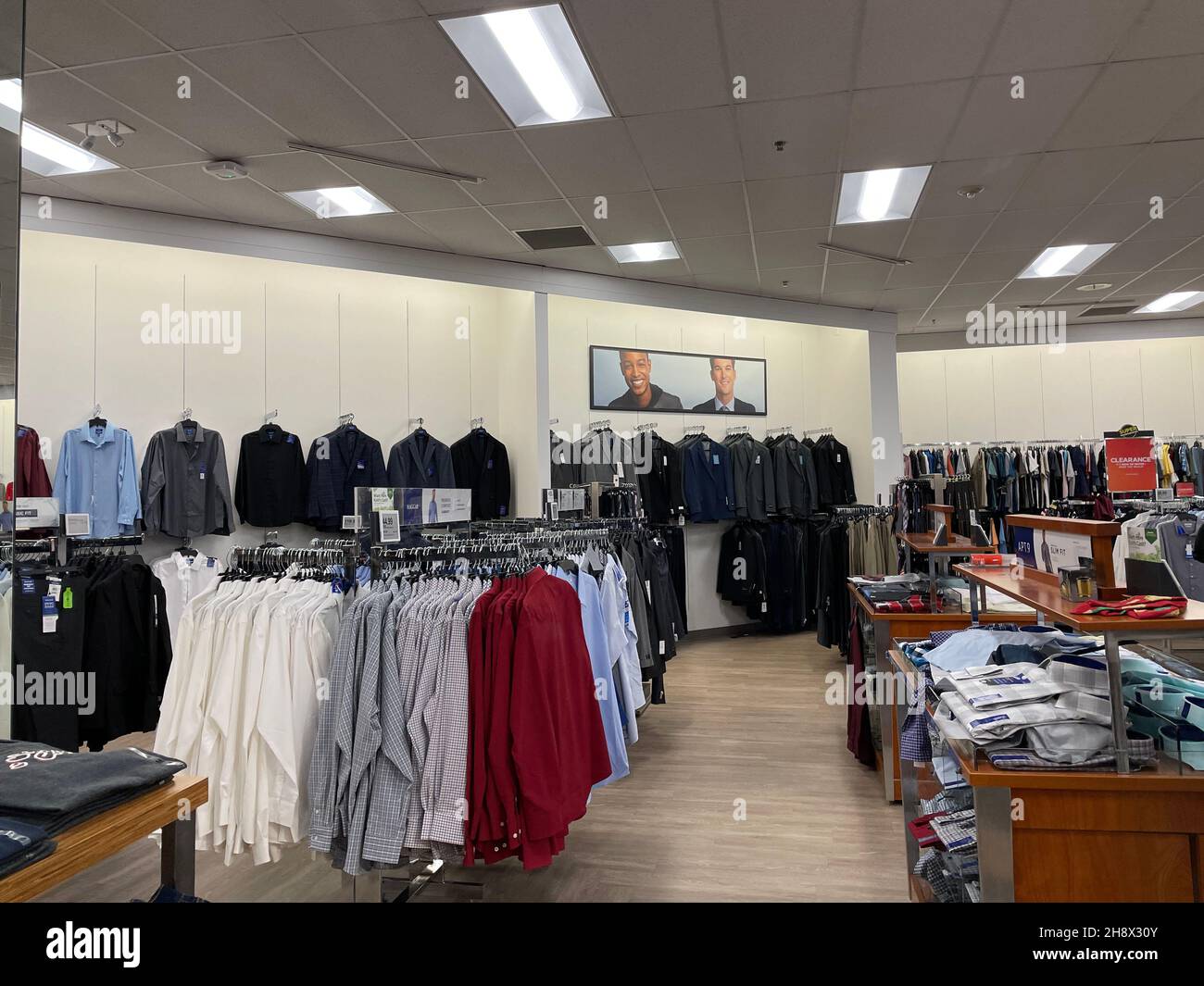 Kohls store interior hi-res stock photography and images - Alamy