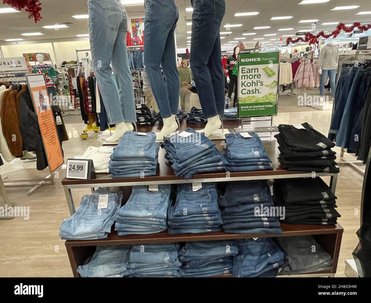 Columbia County Ga USA 12 01 21 Kohls retail store interior during the holidays Stock Photo Alamy