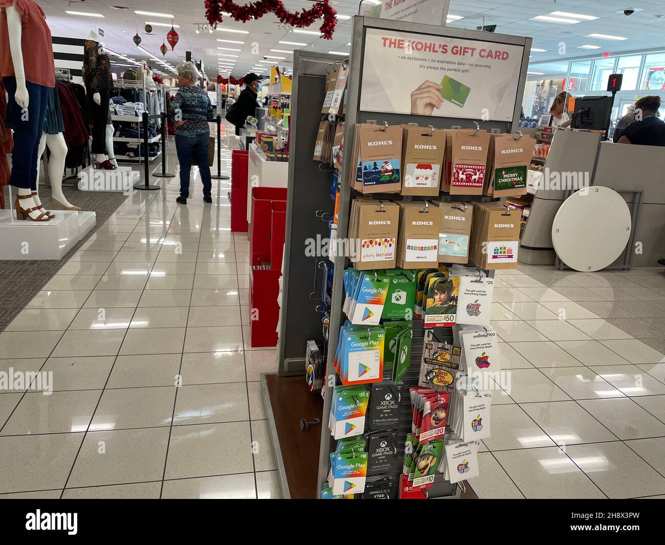 Kohls Retail Store Interior during the Holidays Towards Front of Store  Editorial Stock Image - Image of kohl, editorial: 235986284
