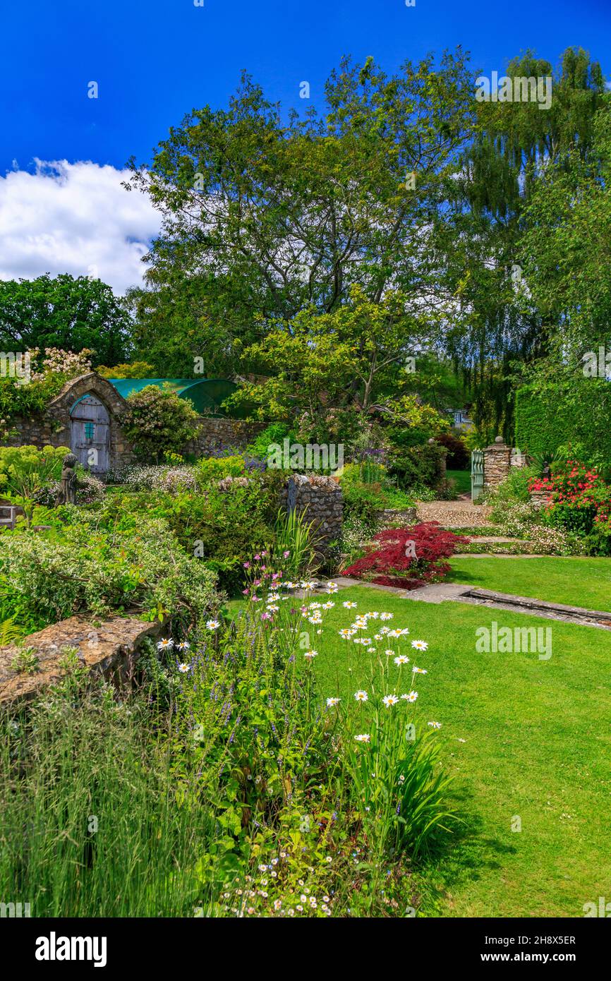 The Millennium Garden at Burrow Farm Garden – created by Mary Benger ...