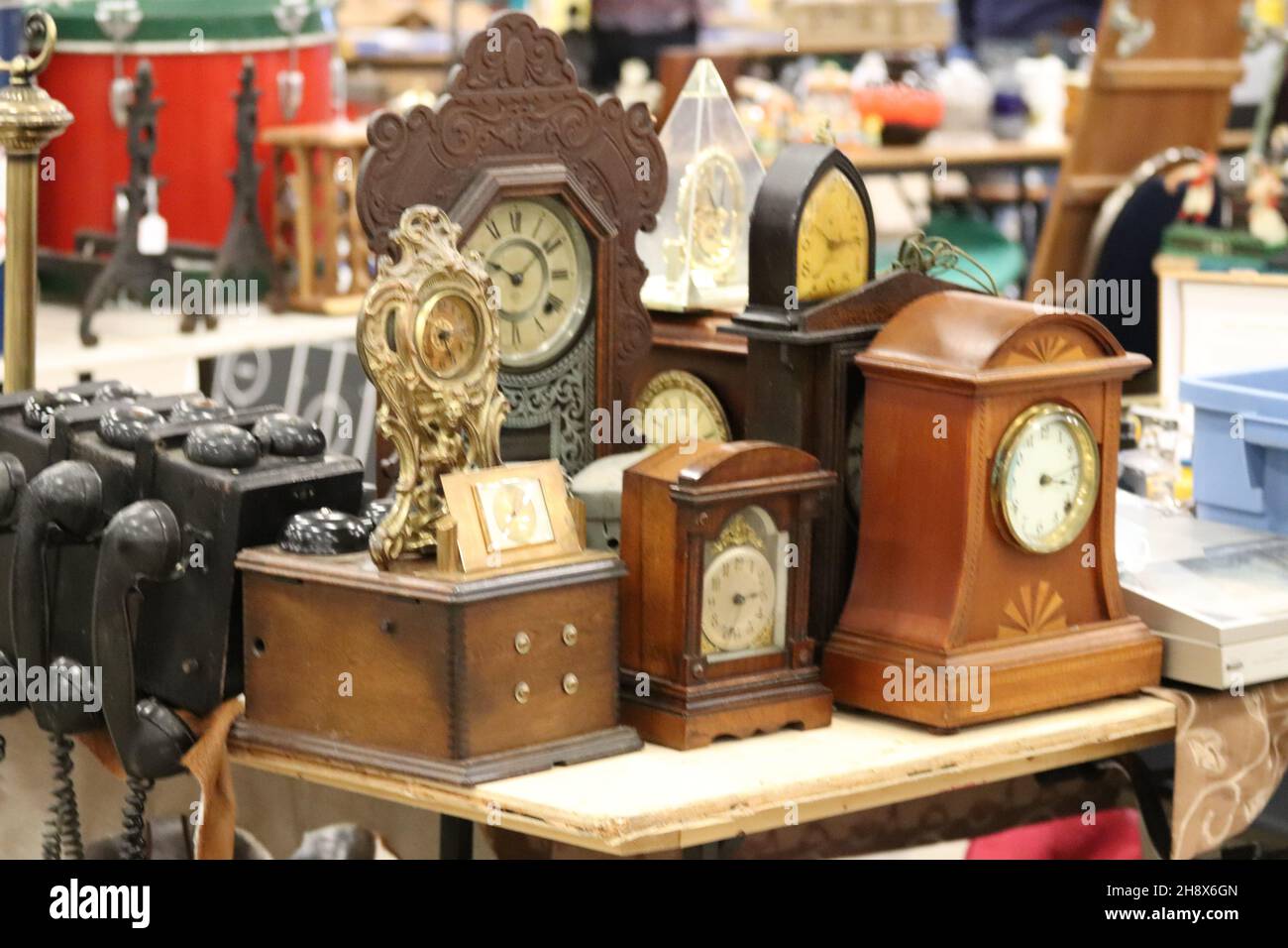 Types of clocks hi-res stock photography and images - Alamy