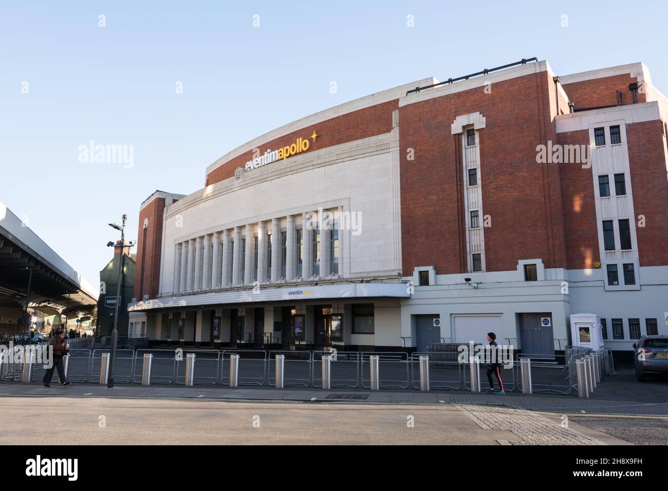 Eventim apollo hammersmith, exterior hires stock photography and
