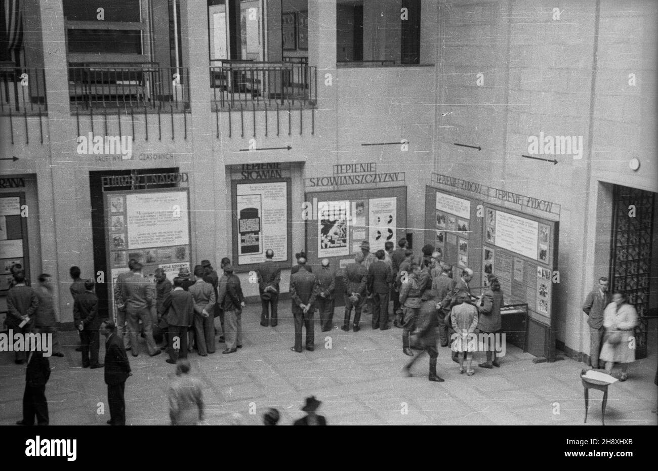 Warszawa, 1946. Przewodnicz¹cy Krajowej Rady Narodowej Boles³aw
