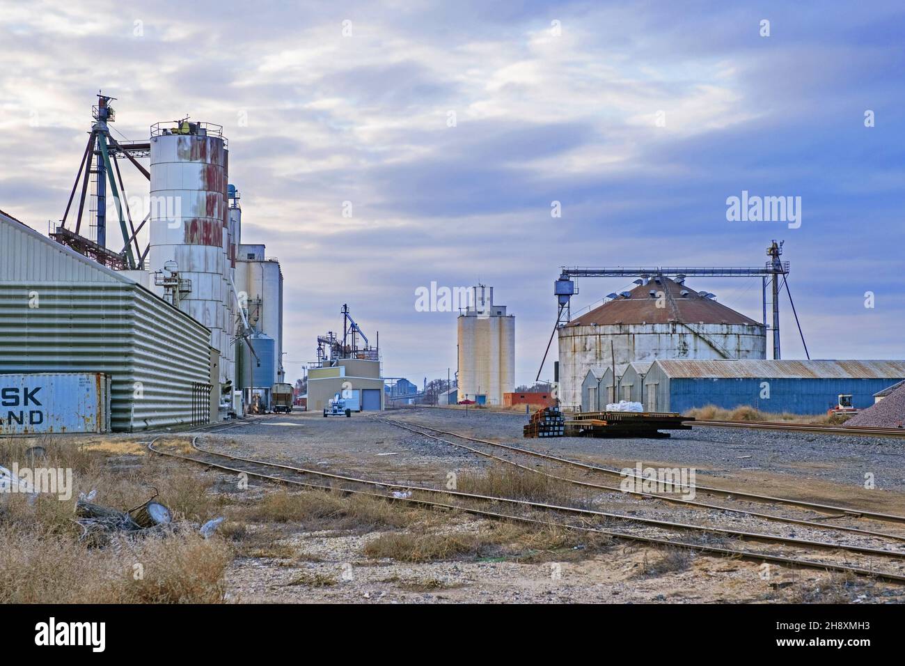 Railroad and grain elevators at the city Muleshoe, Bailey County, Texas