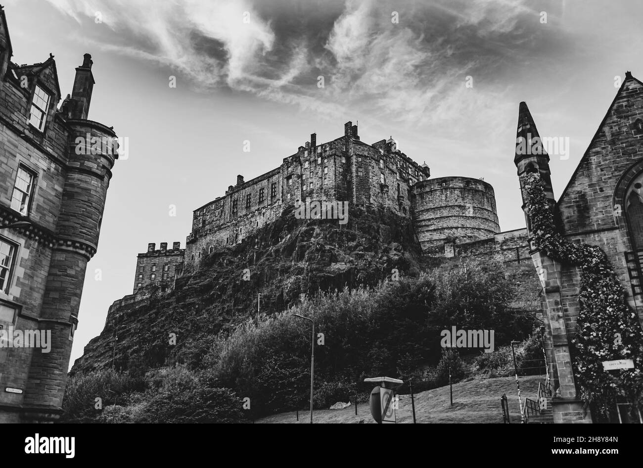 Edinburgh Castle in black and white beneath a moody sky Stock Photo - Alamy