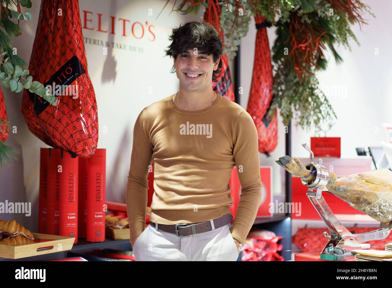 Madrid, Spain. 02nd Dec, 2021. Actor Oscar Casas seen at the inauguration of the Joselito's | Charcutería & Restaurante store. (Photo by Atilano Garcia/SOPA Images/Sipa USA) Credit: Sipa USA/Alamy Live News Stock Photo