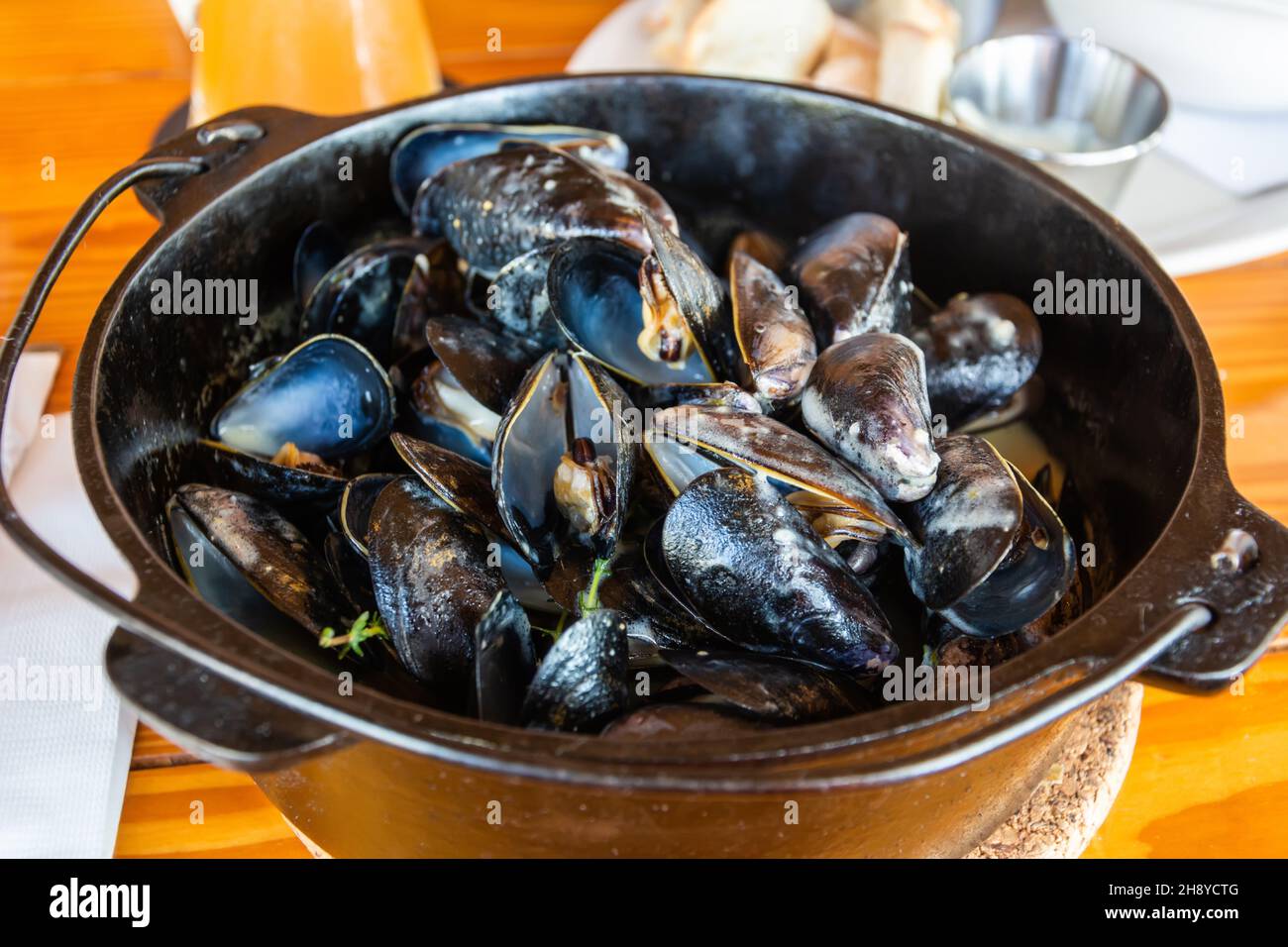 Mussels and fries, france hires stock photography and images Alamy
