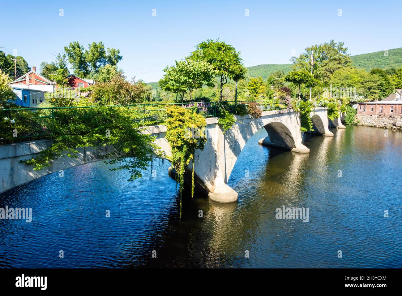 Bridge of Flowers in Shelburne Falls, Massachusetts, USA. The Bridge of