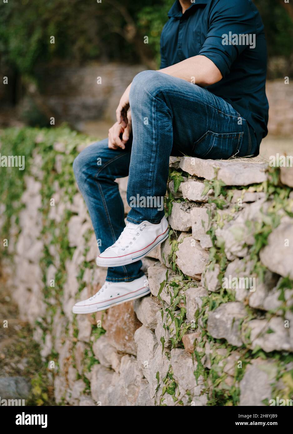 Converse blancas con clearance jeans