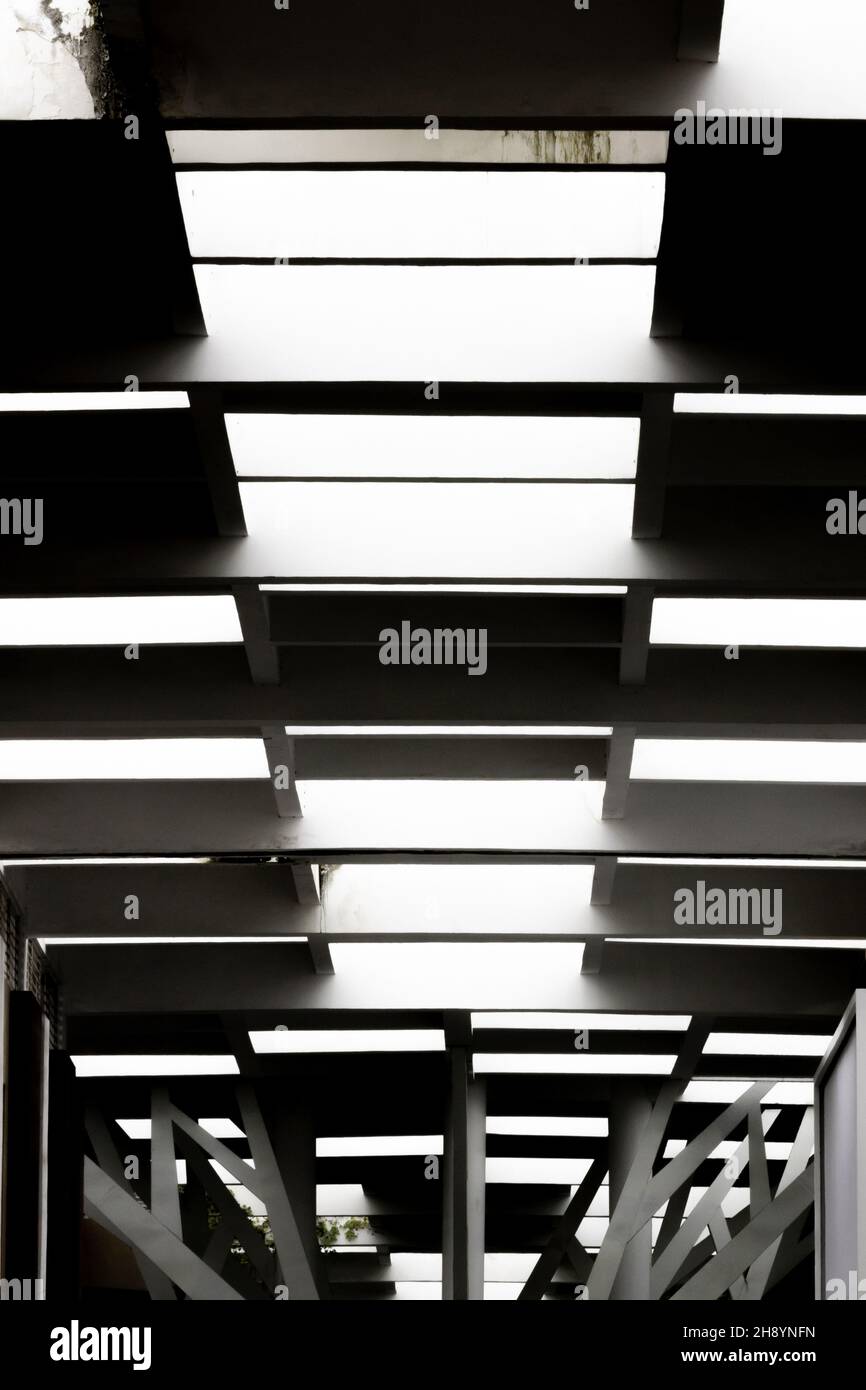 Abstract view modern building hi-res stock photography and images - Alamy