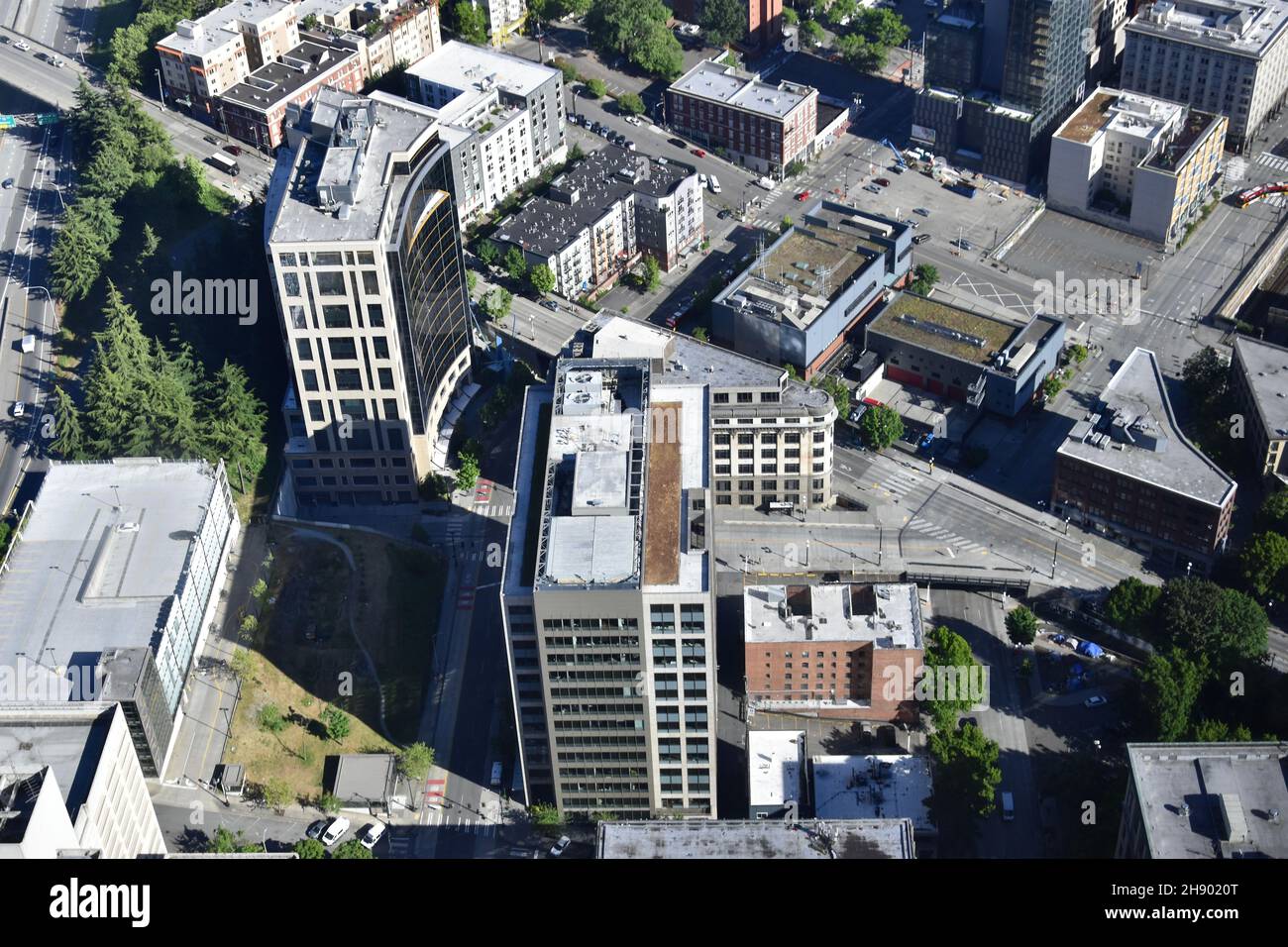 View of Seattle and its surrounding areas from the Observation Deck ...
