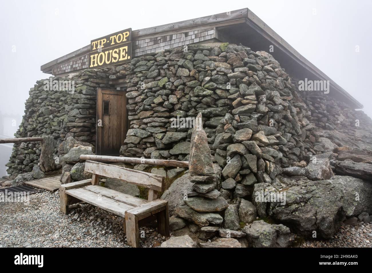 Mount Washington, New Hampshire, United States of America – September 18, 2016. Tip-Top House standing directly adjacent to the summit of Mount Washin Stock Photo