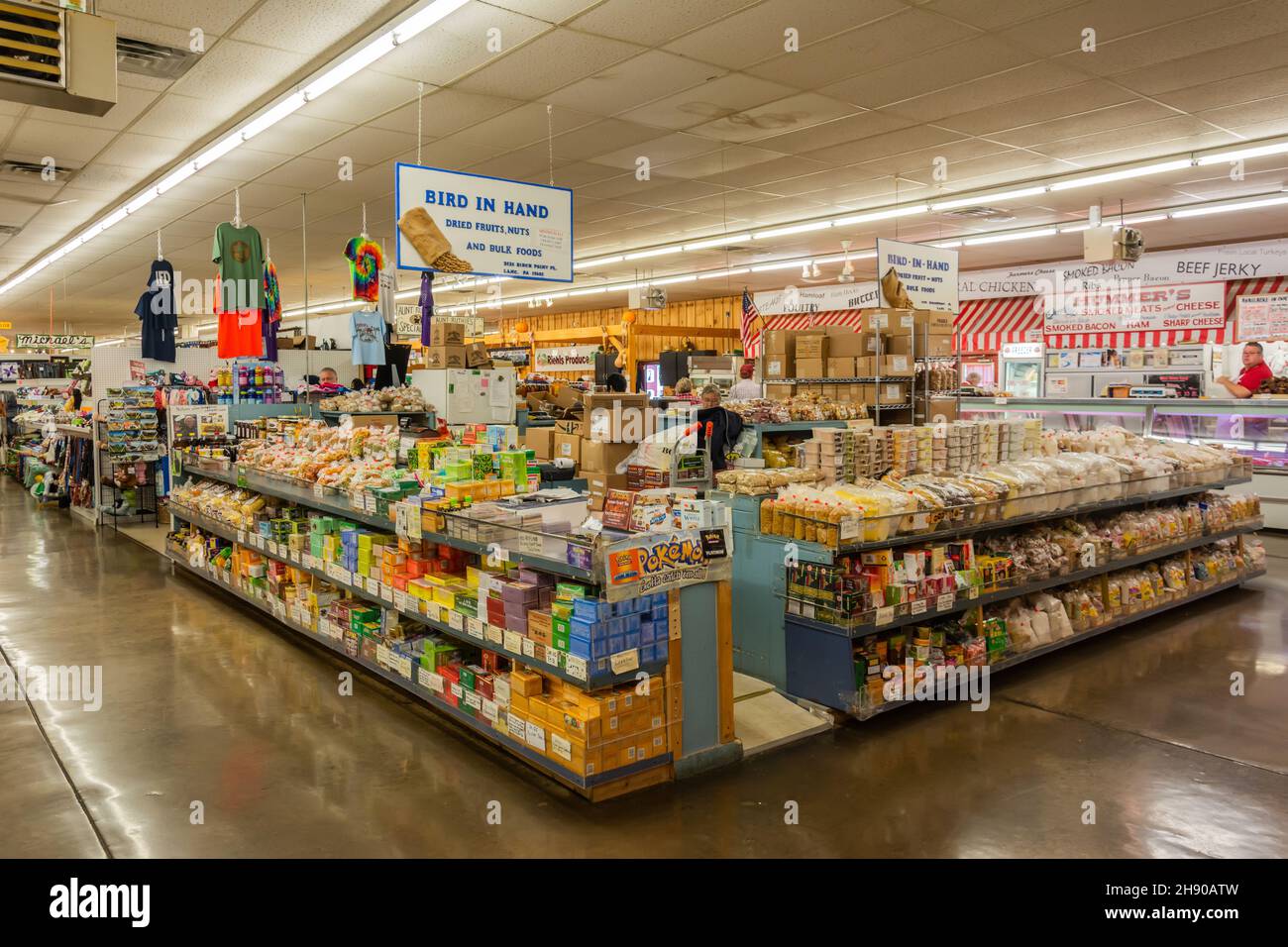 Bird-in-Hand, Pennsylvania, United States of America – September 30, 2016. Interior view of the Bird-in-Hand Farmers Market. View with shelves of food Stock Photo