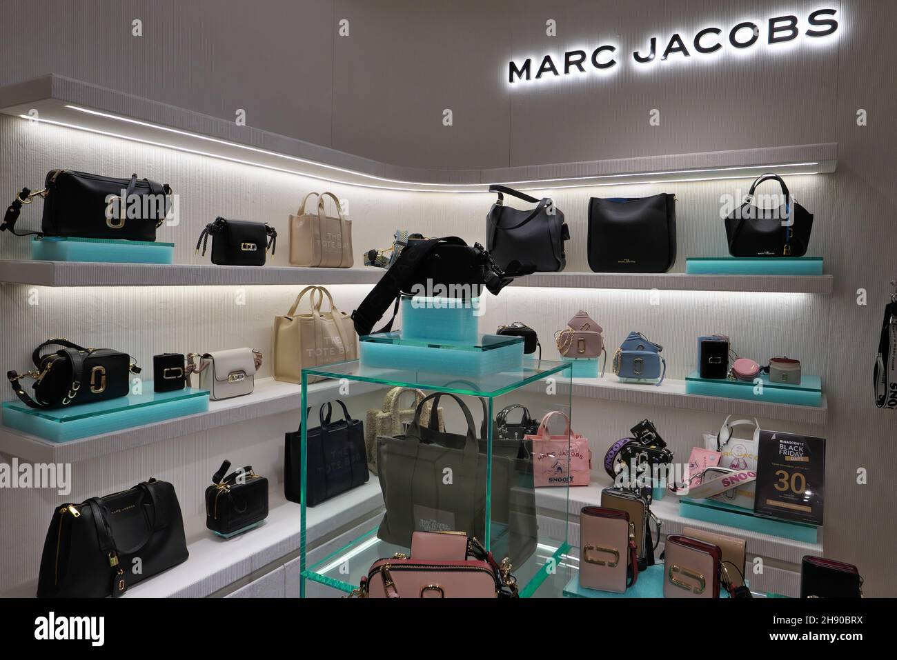 Boutique marc by marc jacobs hi-res stock photography and images - Alamy