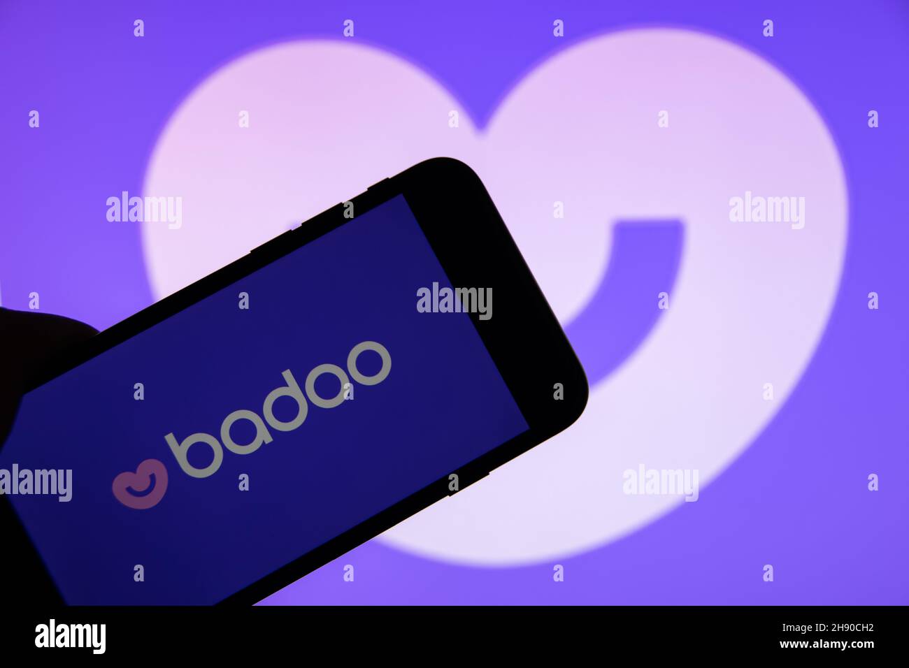 Sign online badoo in Get Badoo
