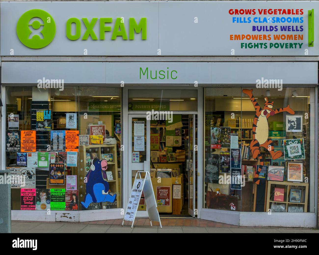 Charity shops books high street hires stock photography and images Alamy