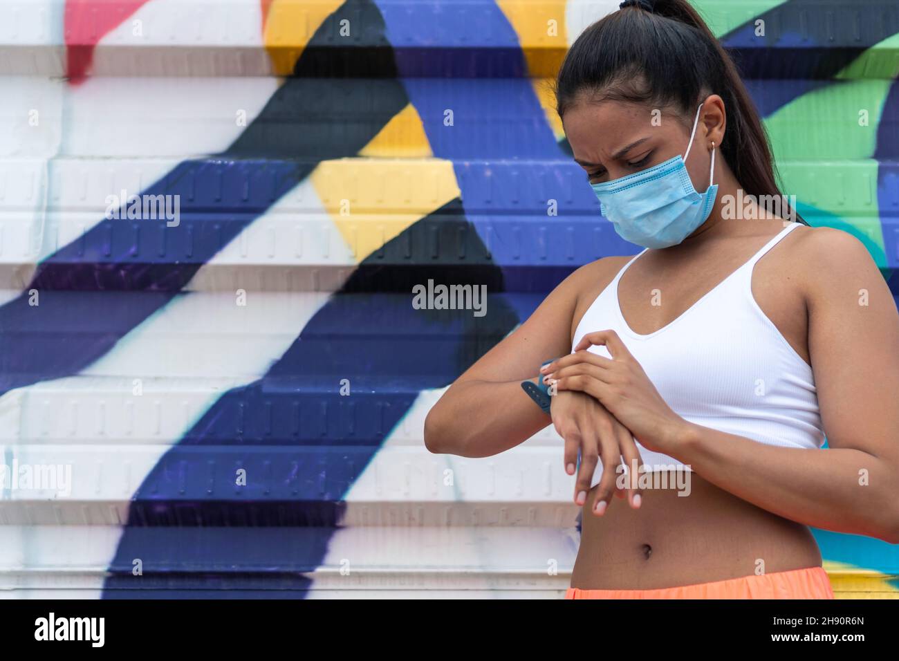 Smartwatch face hi-res stock photography and images - Alamy