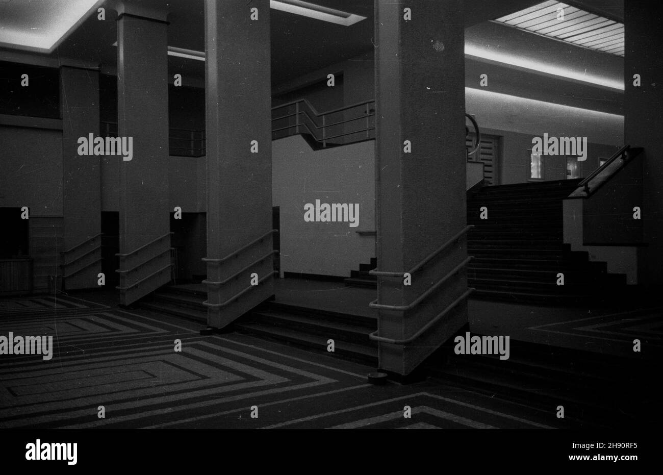 Palladium Cinema High Resolution Stock Photography and Images - Alamy