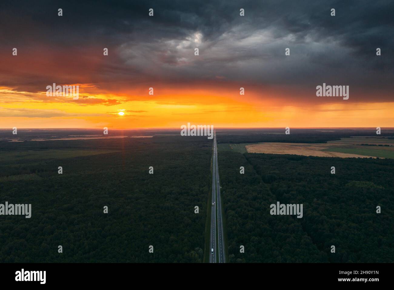 Highway from the sky hi-res stock photography and images - Alamy